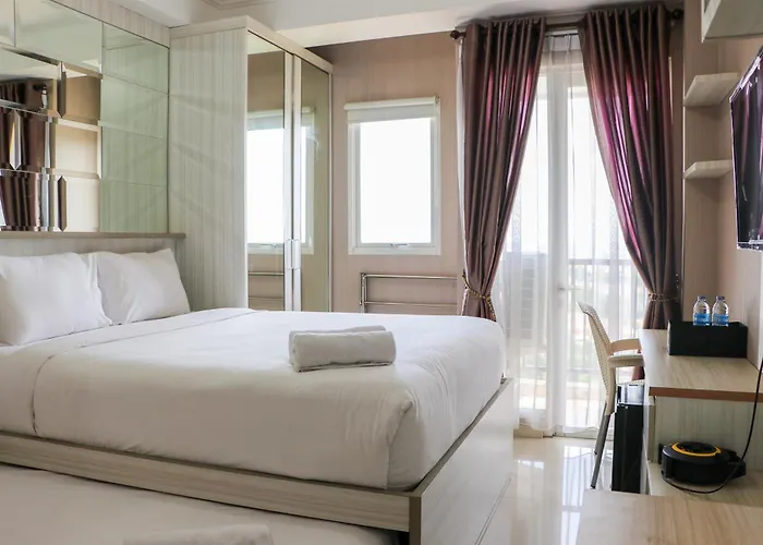 Well Furnished Studio Room At Signature Park Grande Apartment By Travelio